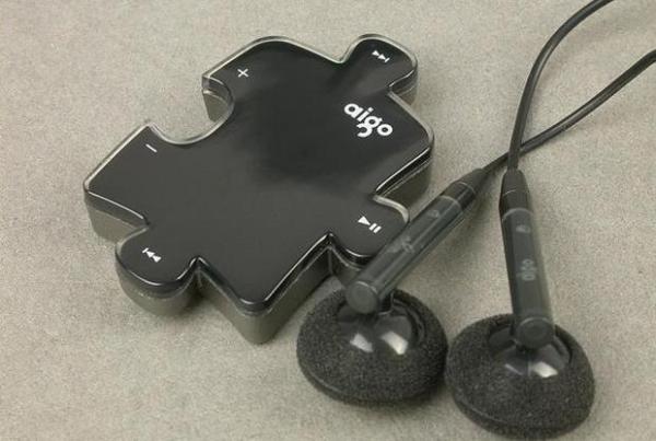 O enigma bonito Aigo mp3 5810 dos amantes dos jogadores MP3