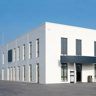 Q355 Grade Workshop Steel Structure Pre Engineering Metal Buildings Custom Designed