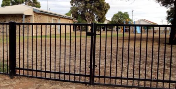 Spear Top Security Fence Diplomat Garrison Fencing Security Fencing 2.1m*2.4m fencing panels