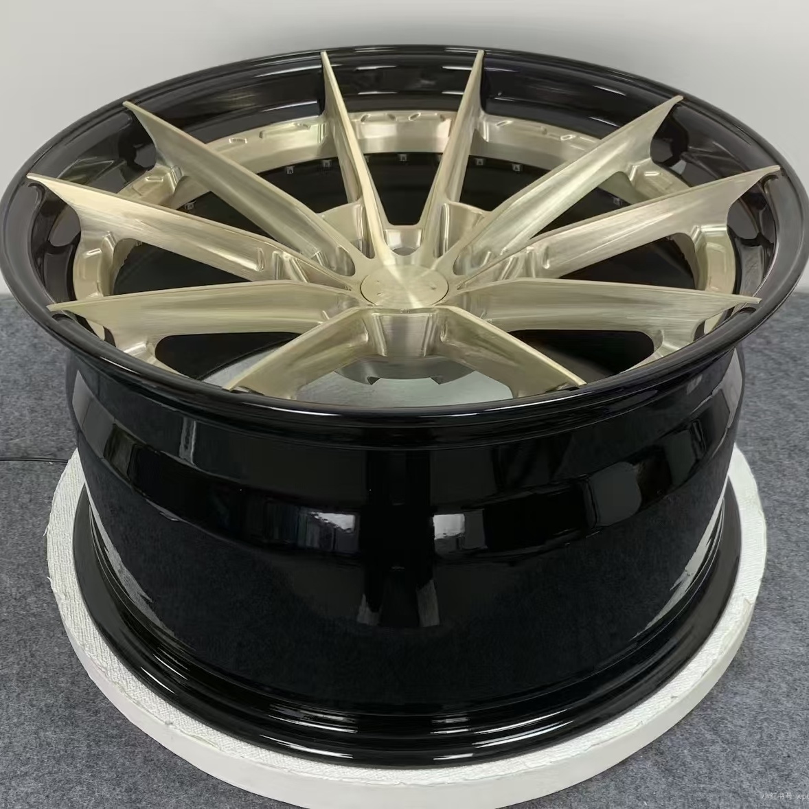 High Quality Lightweight 1-Piece Monoblock Forged 23 Inch 4x114.3  Passenger Car Wheels & Tires for Tesla Model 3 Model Y