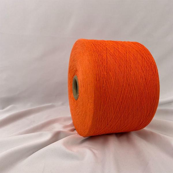 NE20S NE 24S Fils de coton orange vif pour le tissage et le tricot