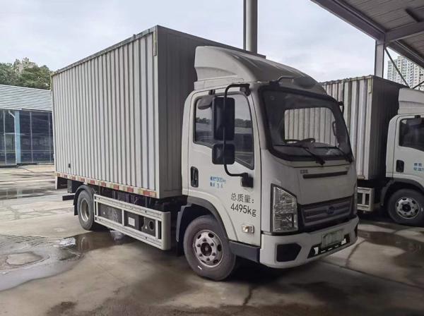 Caminhão de carga elétrico branco automático de segunda mão Caminhão recondicionado com 2 portas
