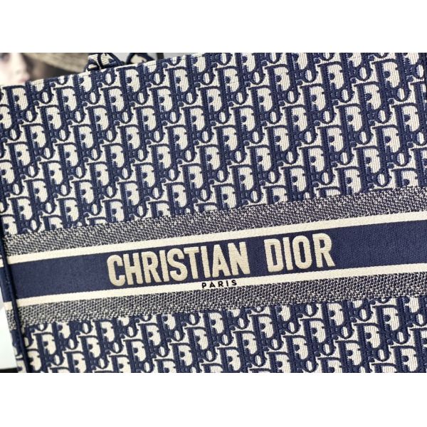 Sac d'épaule marqué bleu de Dior Oblique Embroidery Canvas Navy Christian Book Large
