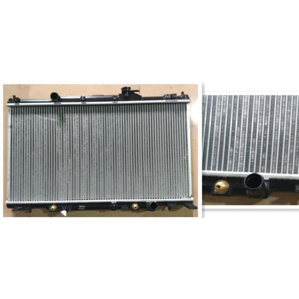 Auto Engine Parts Honda Oem Radiator / 2003 Honda Crv Radiator 19010-PPA-A51