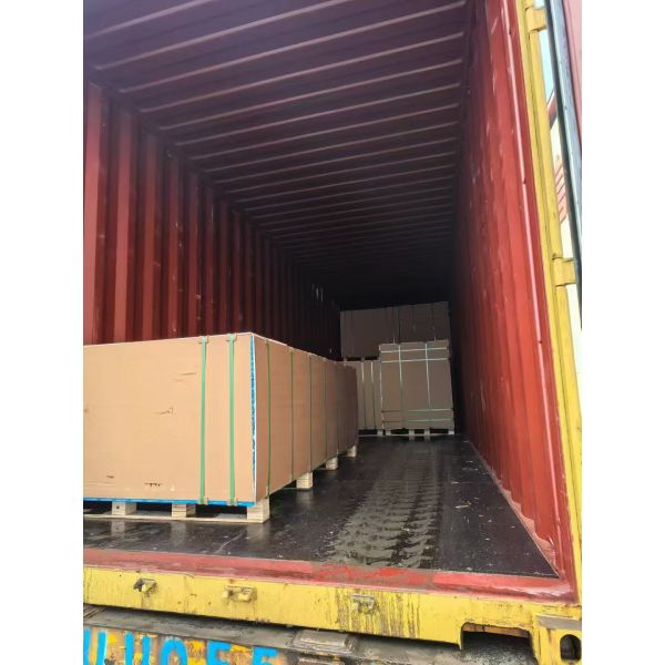 Factory Wholesale Decoration Ceiling Galvanized Steel Profiles For Ceiling System Furring Hat Channel Gypsum Board Mix Load with Ceiling Profile with professional properly packing