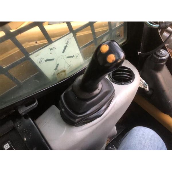 Cat226B3 Second Hand Road Sweeper with Original Hydraulic Pump in Trade