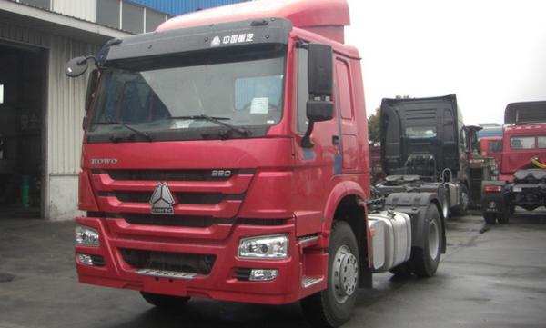 Prime Mover Truck Tractor Commercial Mover Truck Big Heavy Tractor Hulage Truck Cargo Cum Crew