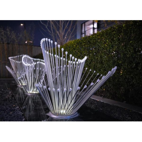 Modern Outdoor Abstract Metal Sculptures Stainless Steel Handmade Customized