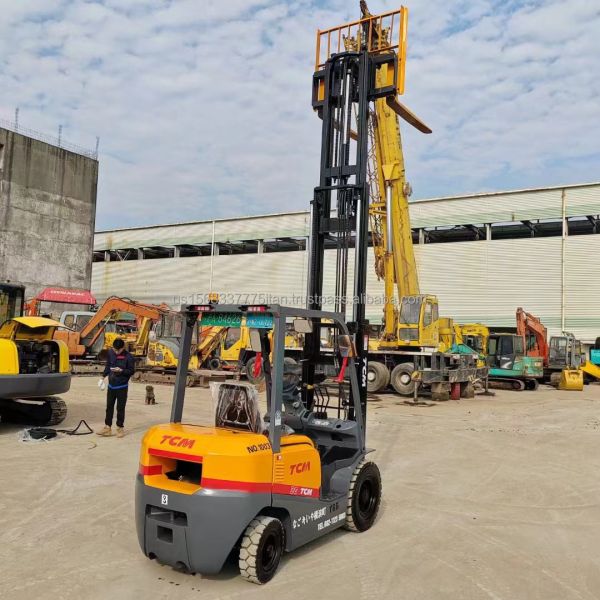 Excellent Performance Japan TCM Forklift Manufacture Used Forklift 3 Ton TCM25 Engine