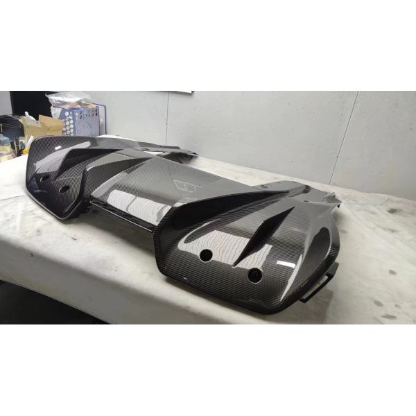 2014 - 2016 650s Body Kit OEM Carbon Fiber Front Lip Diffuser Body Kit For Replace