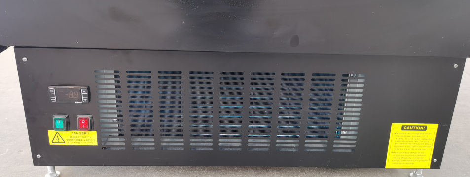 Restaurant Display Fridges Dealer With Glass End Panels And A Glass Top