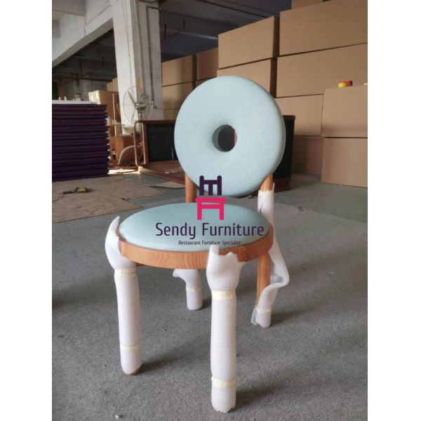 Hollowed-Out Round Back White Velvet Upholstered Restaurant Chair
