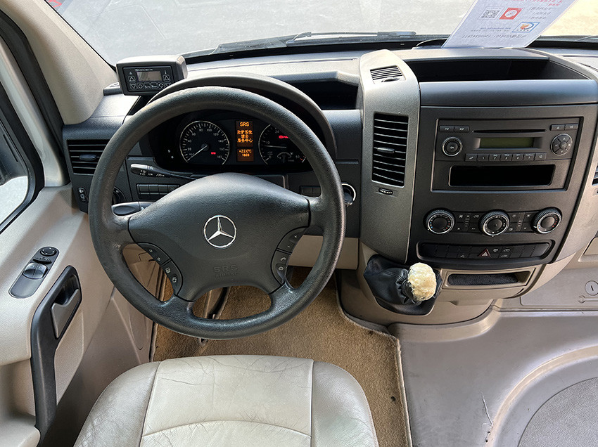 Автобус Benz 17-местный подержанный Ручная коробка передач Тип Подержанные легковые автомобили