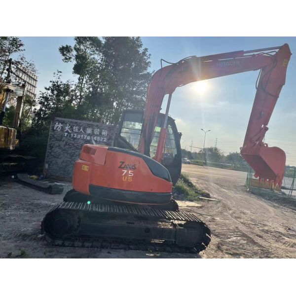 7.1 Ton Used Original Hitachi Zx70 Zx75 Mini Excavator 0.33m3