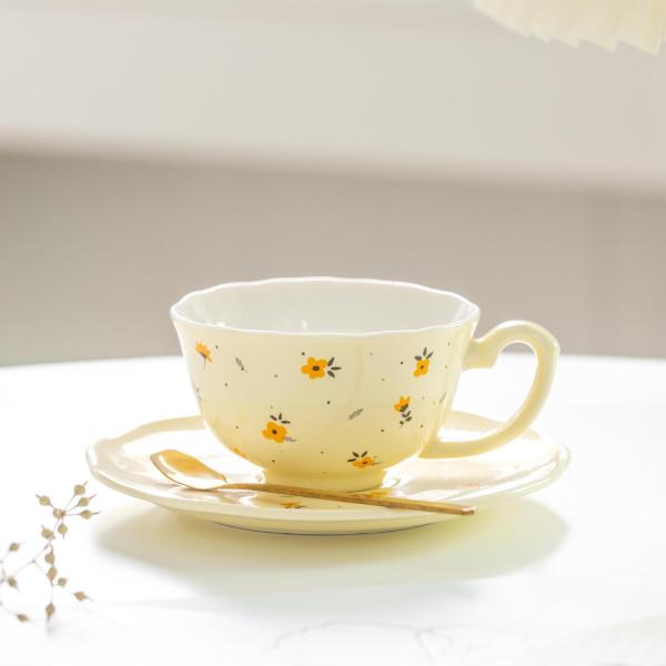 European-style Luxurious Small Green Flower Coffee Cups And Saucers With Spoons Custom-made Ceramic Glazed Flower Tea Cups And Mugs For Men And Women
