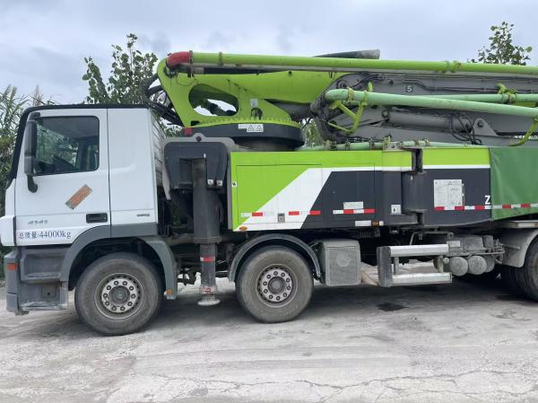 A 63-meter concrete pump truck of Zoomlion Heavy Industry installed with Mercedes-Benz chassis for sale in 2019
