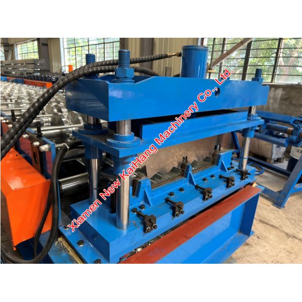 Тип высокая панель Тайваня нервюры в крене бывшем для сильного тайфуна, крена формируя машину для солнечной структуры