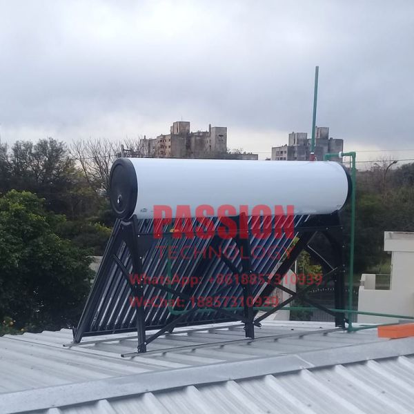 Enamal White Outer Tank Solar Water Heater 304 Stainless Steel Solar Collector