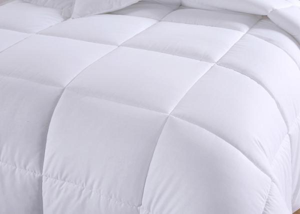 6D Hollow Fiber 180cm*210cm Polyester Quilt