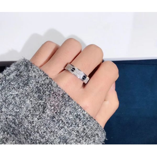 Factory Custom Fine Jewelry 18k White Gold Natural Vs Diamond Jewelry Car Tier LOVE Ring, Diamond-Paved, Ceramic