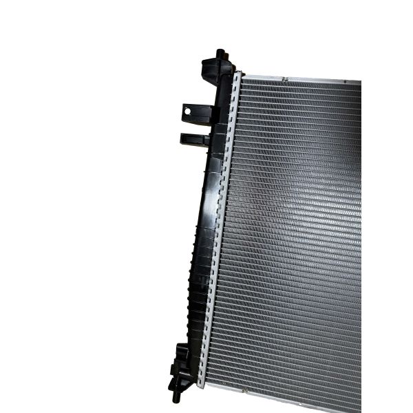 Radiador de aluminio y tanque de agua de plástico para Cadillac XT5 17-19 AT Sistema de enfriamiento de automóviles