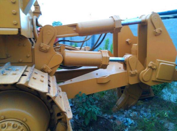 4.5m3 Blade Capacity Second Hand Bulldozer , Old Cat Bulldozers / D8K / D8N