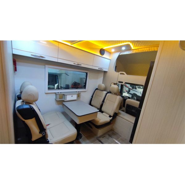 По заказам YUEJIN 4x2 Luxury RV Vacation Car / Motor Caravan Продажа в Саудовской Аравии