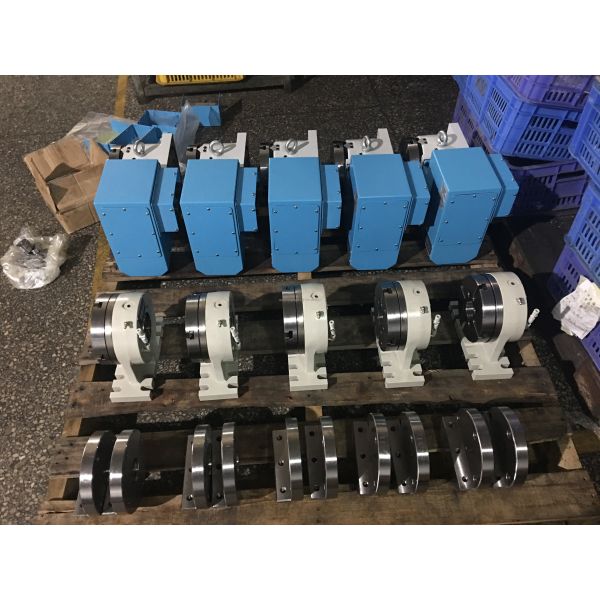 Precision 170mm 4th Axis CNC Rotary Table With Motor / Bearing Steel Construction