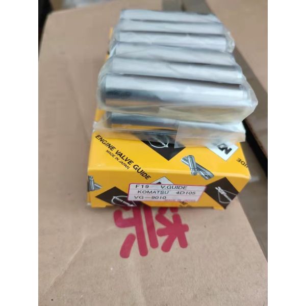 4D105 6D105 6136-19-1330 Komatsu Excavator Engine Parts Valve Guide