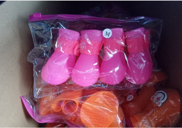 Pet supplies silicone rain boots, non-slip pet shoes, candy color fashion cute dog shoes,red,yellow,pink,black;