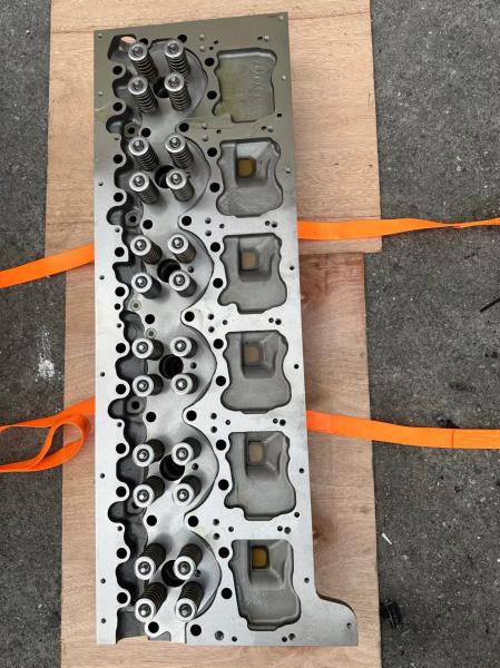 21342245 Volvo D13 Cylinder Head Standard Volvo D13 Head New