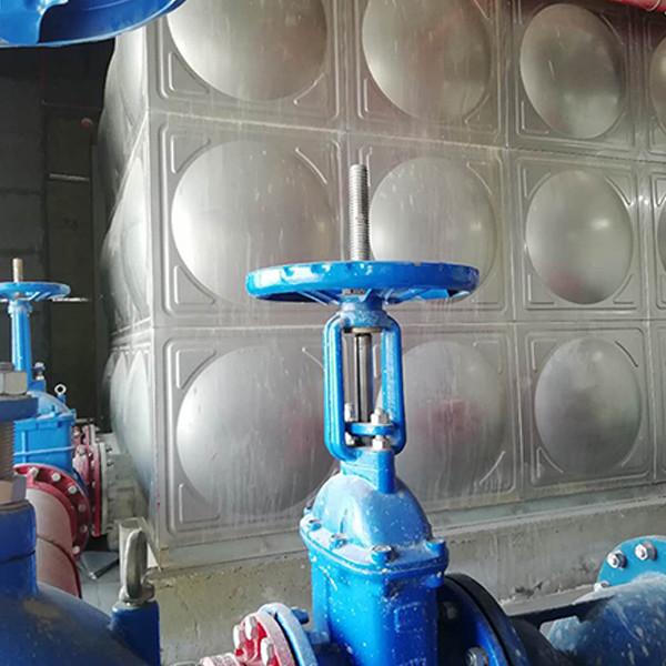 Sus304 Insulated Storage Tank , Factory / Airport 1000 Litre Square Water Tank