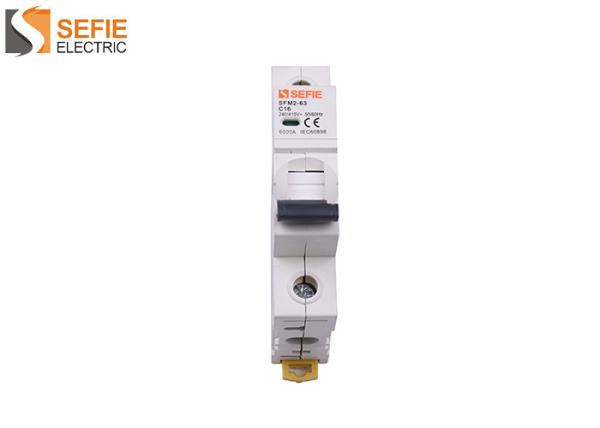 Commerce 3p Small Circuit Breaker 230 Volt High Short - Circuit Capacity