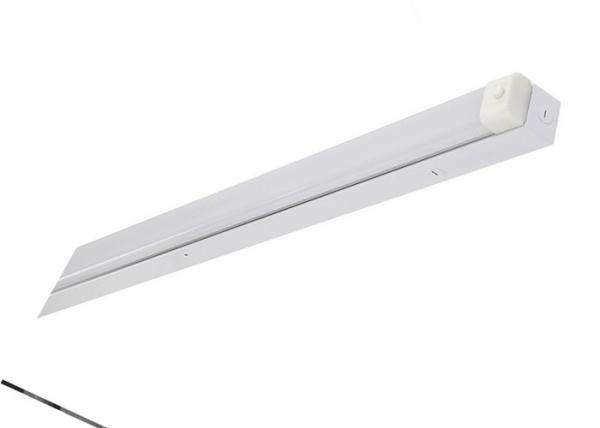 A instalação fácil linear montável da luz de tira 38W-120W da parede 2700K-6700K