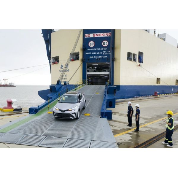 Customized Request for 2023 Hongqi E HS9 Qm5 HS5 HS3 HS7 Ehs9 4 6 7 Seat Eqm5 Flagship