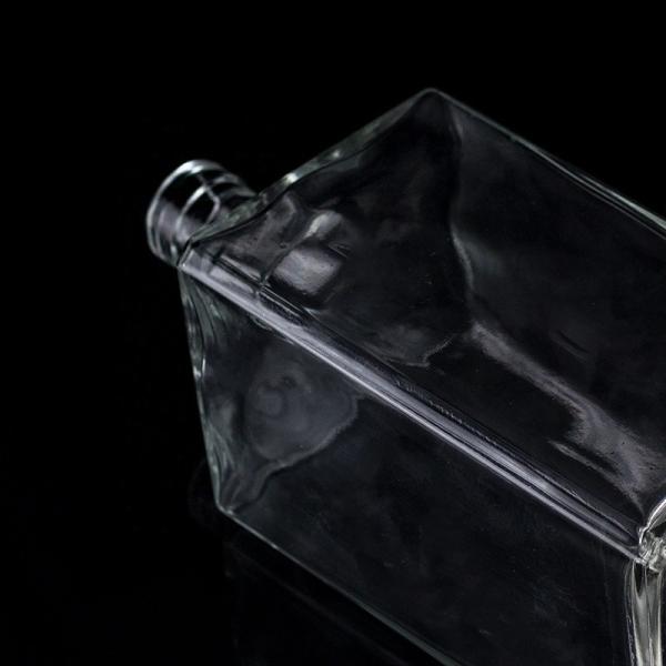 Impressão de tela 1000ml garrafa de vidro transparente para vodka forma quadrada com tampa de parafuso