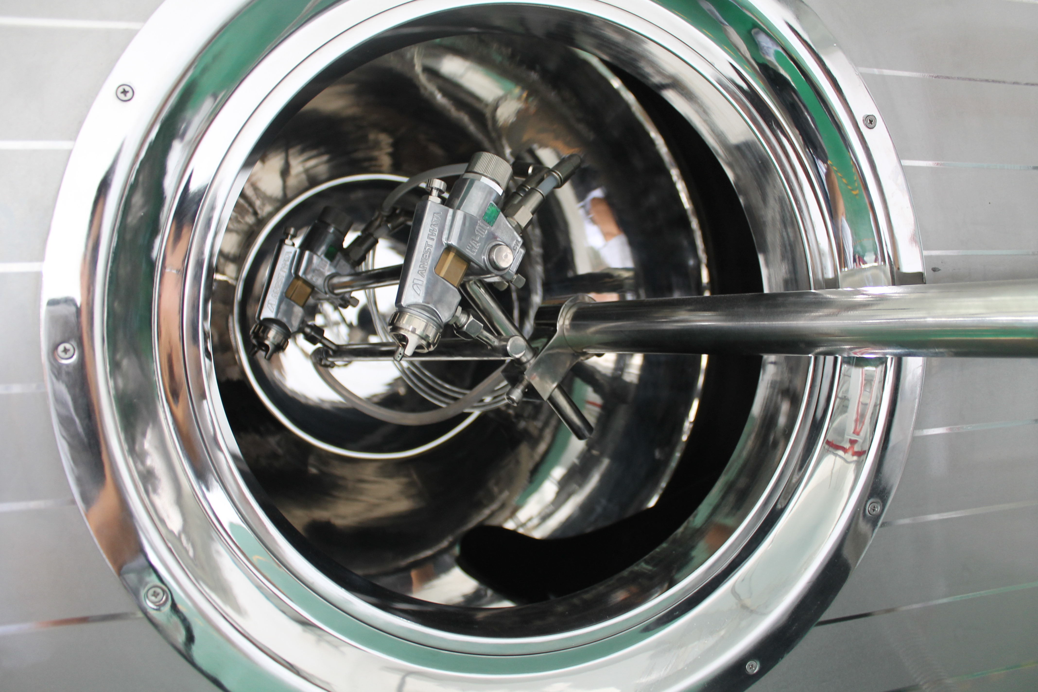 1200mm Sugar Pharmaceutical Gun Spray Film Coating Machine