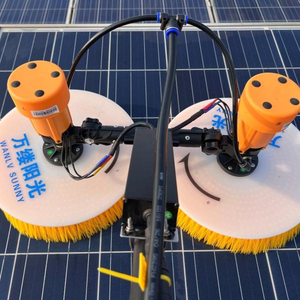Electric Solar Panel Cleaning Machine for Cold Water Cleaning 1 Year After-sales Service