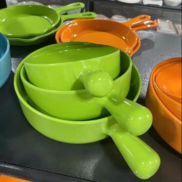 Good Liquidity Melamine Moulding Compound with Long Shelf Life and Few Volatile Matter Content for Kitchen Tableware