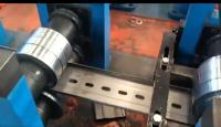 Máquina de moldagem de rolos de painéis de suportes solares fotovoltaicos profissionais 15 - 20 m/min