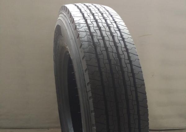Compact Size Tyres For Trucks And Buses , Truck Bus Radial Tyres 9R22.5 All Steel Structure