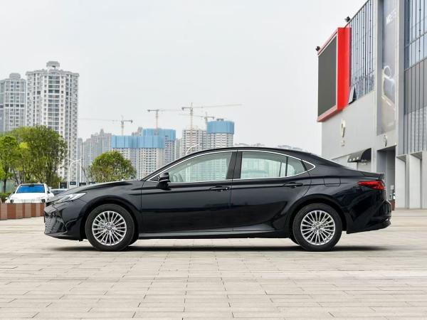 High Speed Toyota Camry 2024 Hybrid 2.5HQ Version Qijian