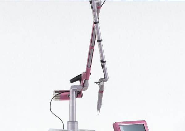 Picosecond Q Switch Laser Tattoo Removal Machine High Peak Power 1200mj
