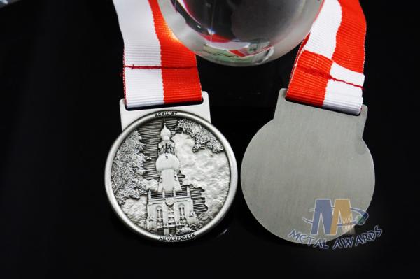 Old Tower 3D Effect Custom Award Medals With Red / White Ribbon 50 * 3mm