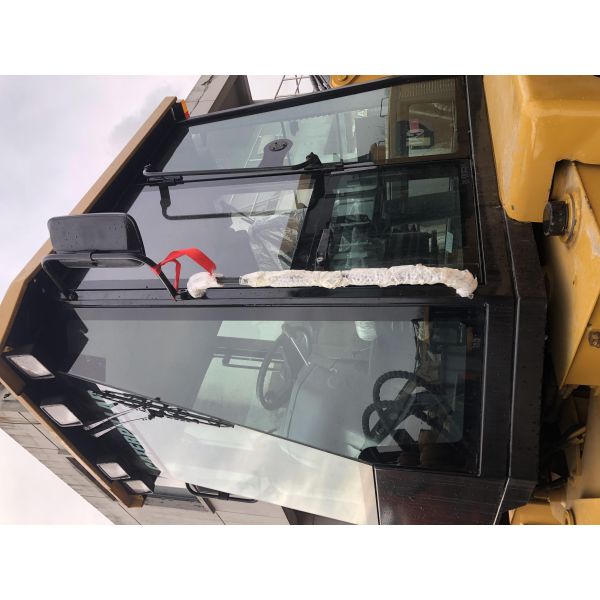 Бульдозер CAT416E с 1441 рабочим часом и двигателем DINA 3054C в Соединенных Штатах