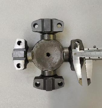 THE TRUCK ACCESSORY NEW UNIVERSAL JOINT FOR ISUZU TRUCKS OEM 1-41521017-0
