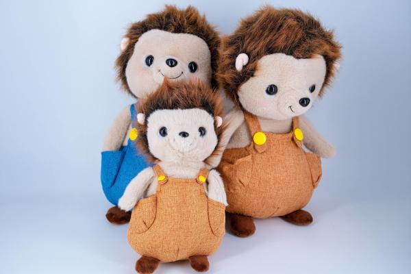 Three Color Soft Plush Toys Custom Design Animal Plush Doll Hedgehog 25-40cm size