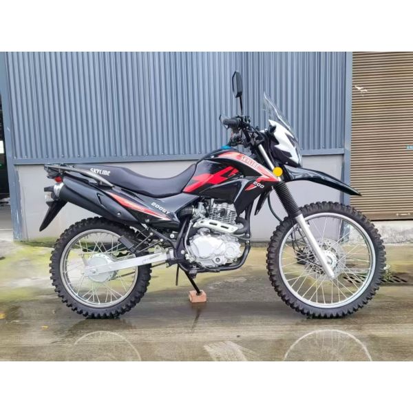 4 Stroke Engine Smooth Riding 200cc Enduro Motorcycle Dual Sport Bikes Featuring Balance Shaft Engine CDI Ignition Method Off Road Performance