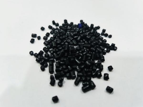 Carbon Black Plastic Color Masterbatch TIO2 PE For Garbage Bag