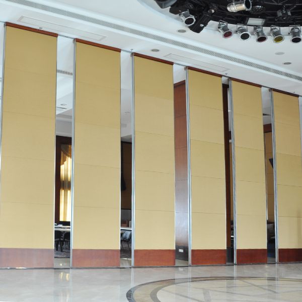 High Sliding Wood Panel Operable Acoustic Room Dividers 65mm Thickness Fireproof
